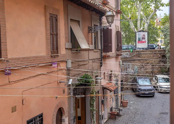 Iflat Modern & Comfortable In Trastevere Apartment *
